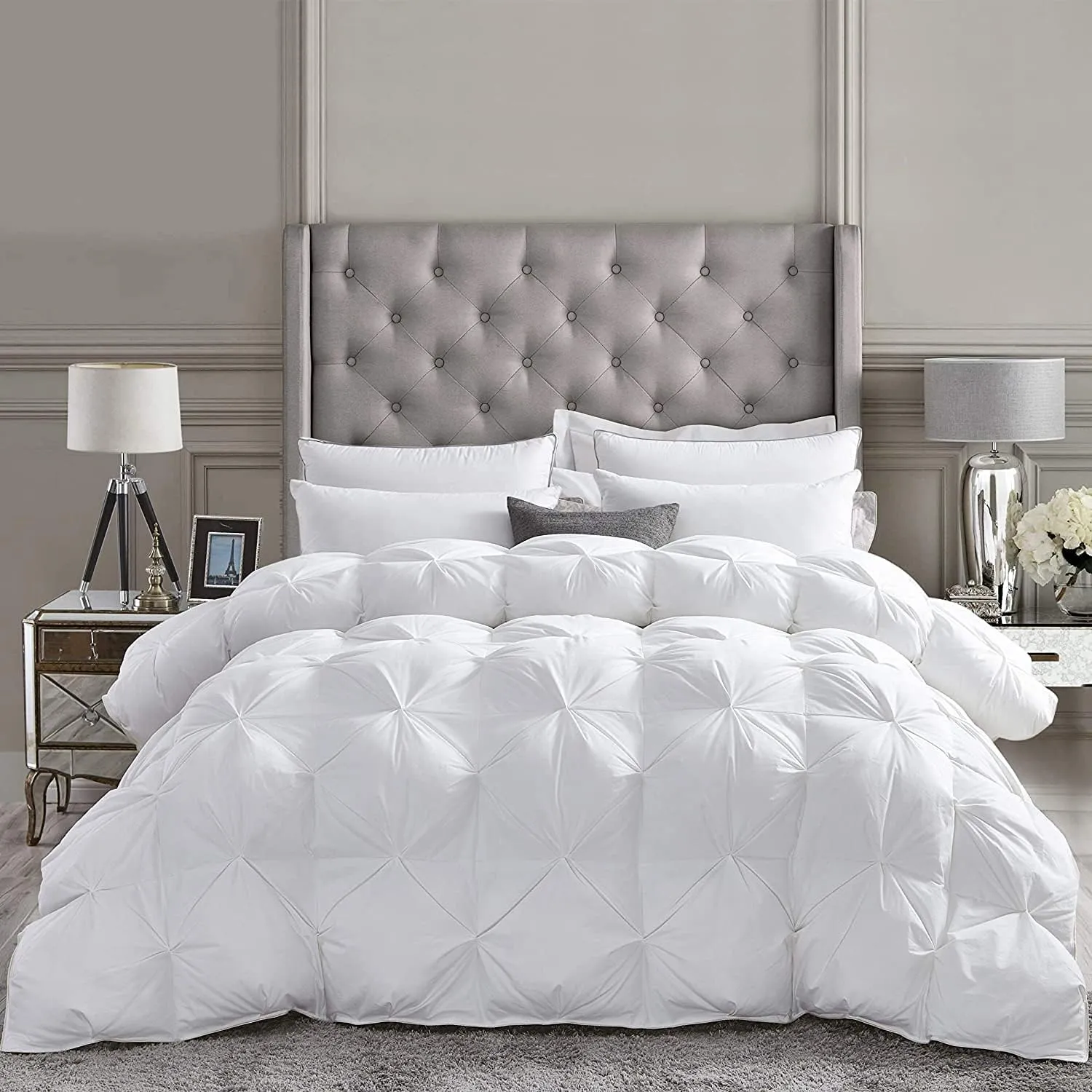 600 Thread Count Egyptian Cotton Siberian Goose Down Comforter, 750 Fill Power, (Twin/Twin XL, White - Pinch Pleat)