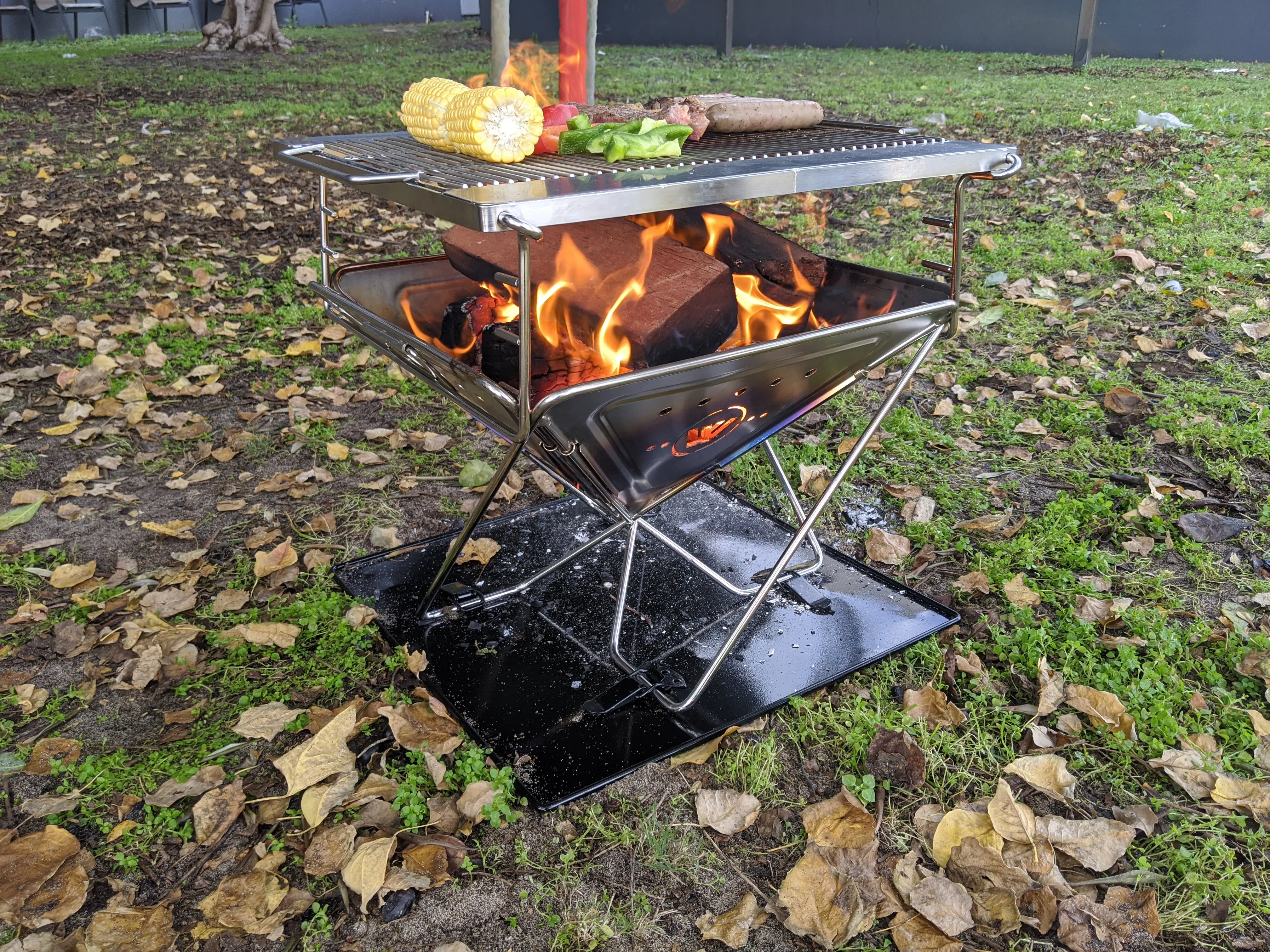 FRONTIER 450 STAINLESS STEEL FOLD BBQ