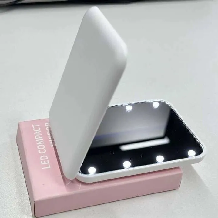 LED Pocket Mirror with Magnification