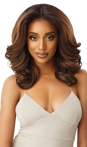 Outre LACEFRONT PERFECT HAIR LINE Glamorous Wavy Fully Hand-Tied 13”x 6” Frontal HD Baby Hair Transparent Lace Easy-to-Style Heat Friendly - JULIANNE (DRFFRDVV)