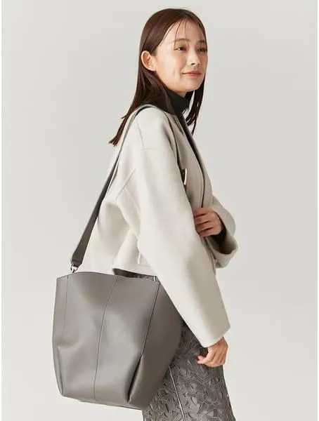 Round Bag with Pouch