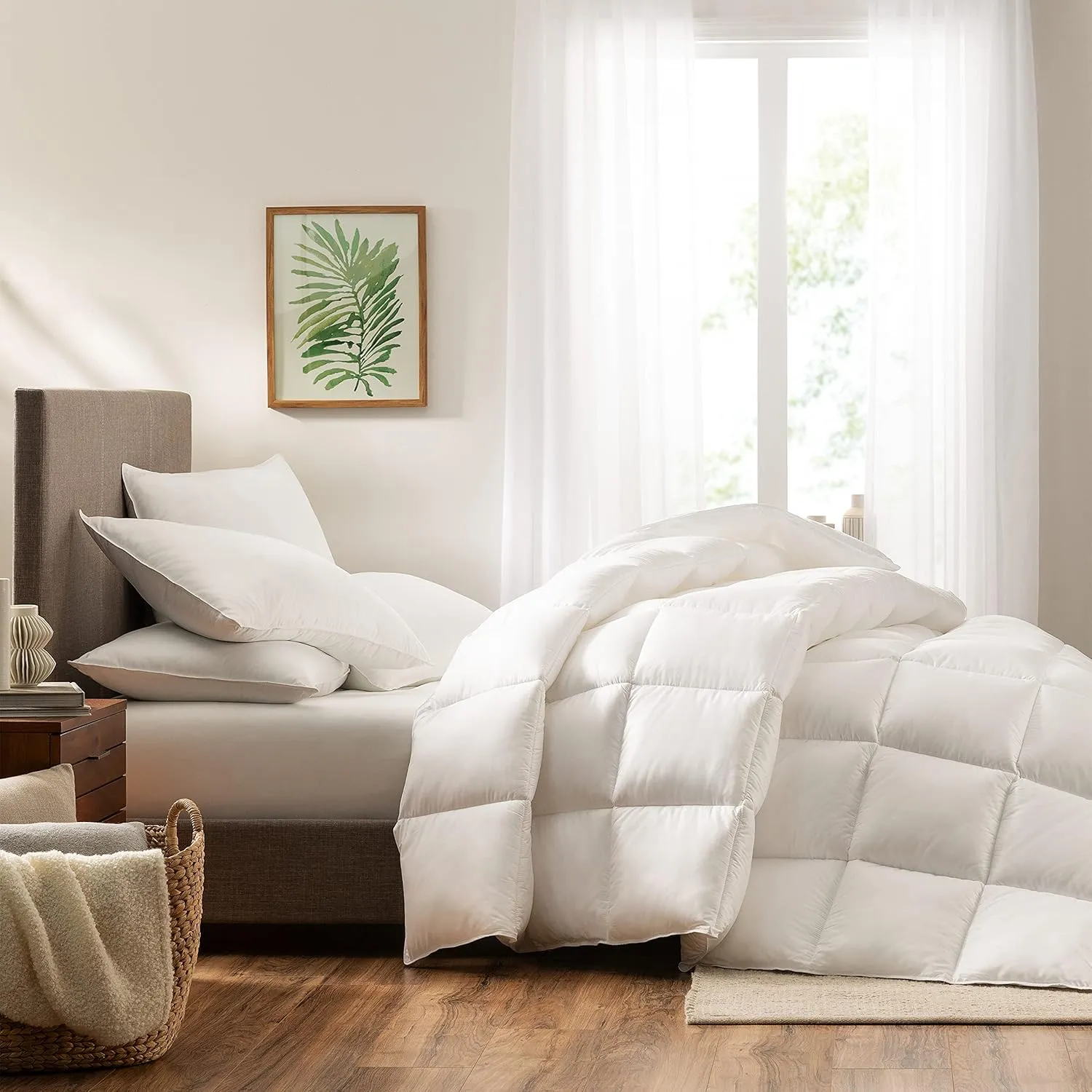 Serta Down Illusion Extra Warmth Hypoallergenic Down Alternative Comforter with Corner Loops, Full/Queen, White