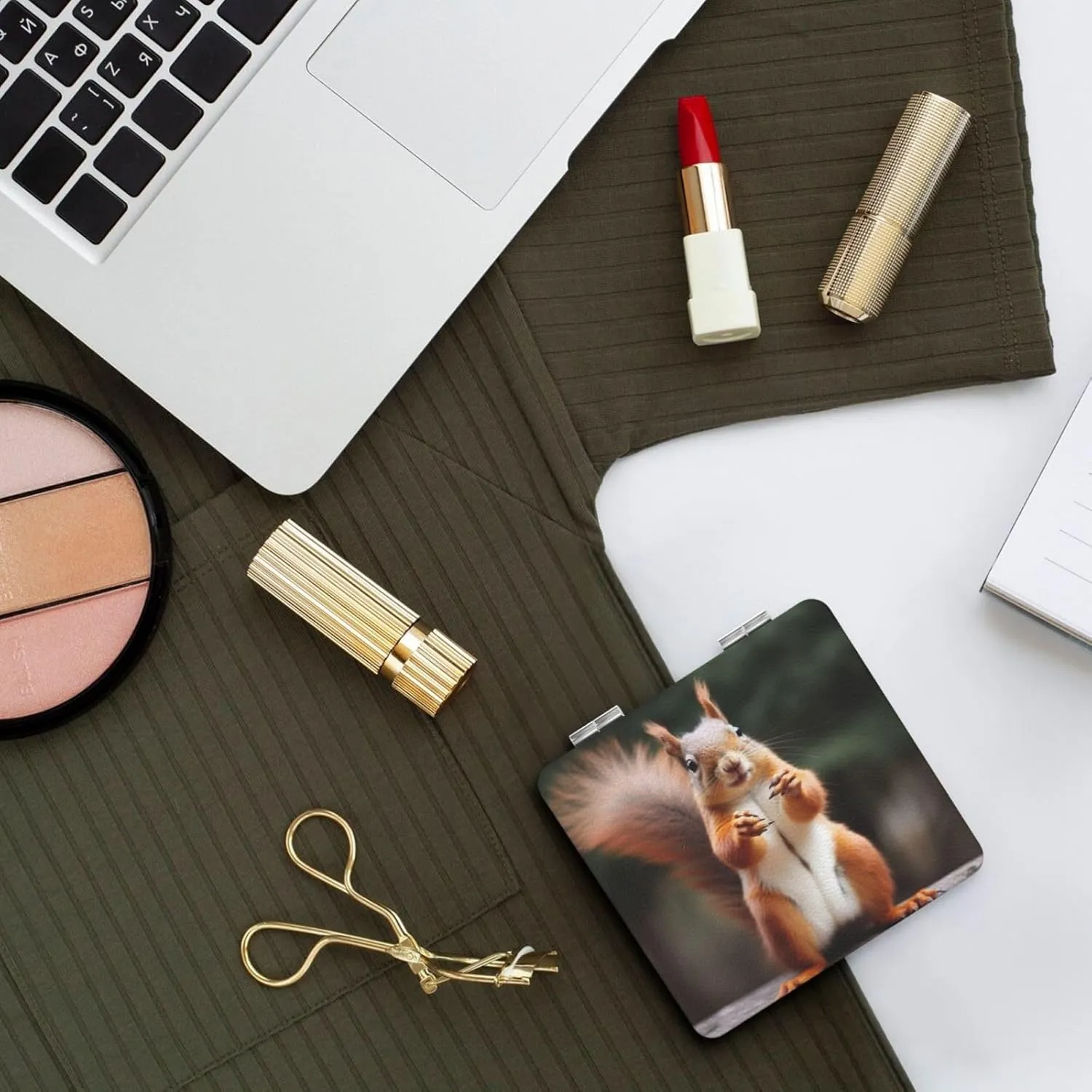 Squirrel Funny Animal Printed Square Pocket Makeup Mirror with 1X/2X Magnification, Portable Mini Travel Makeup Mirror for Travel Daily Work Beauty