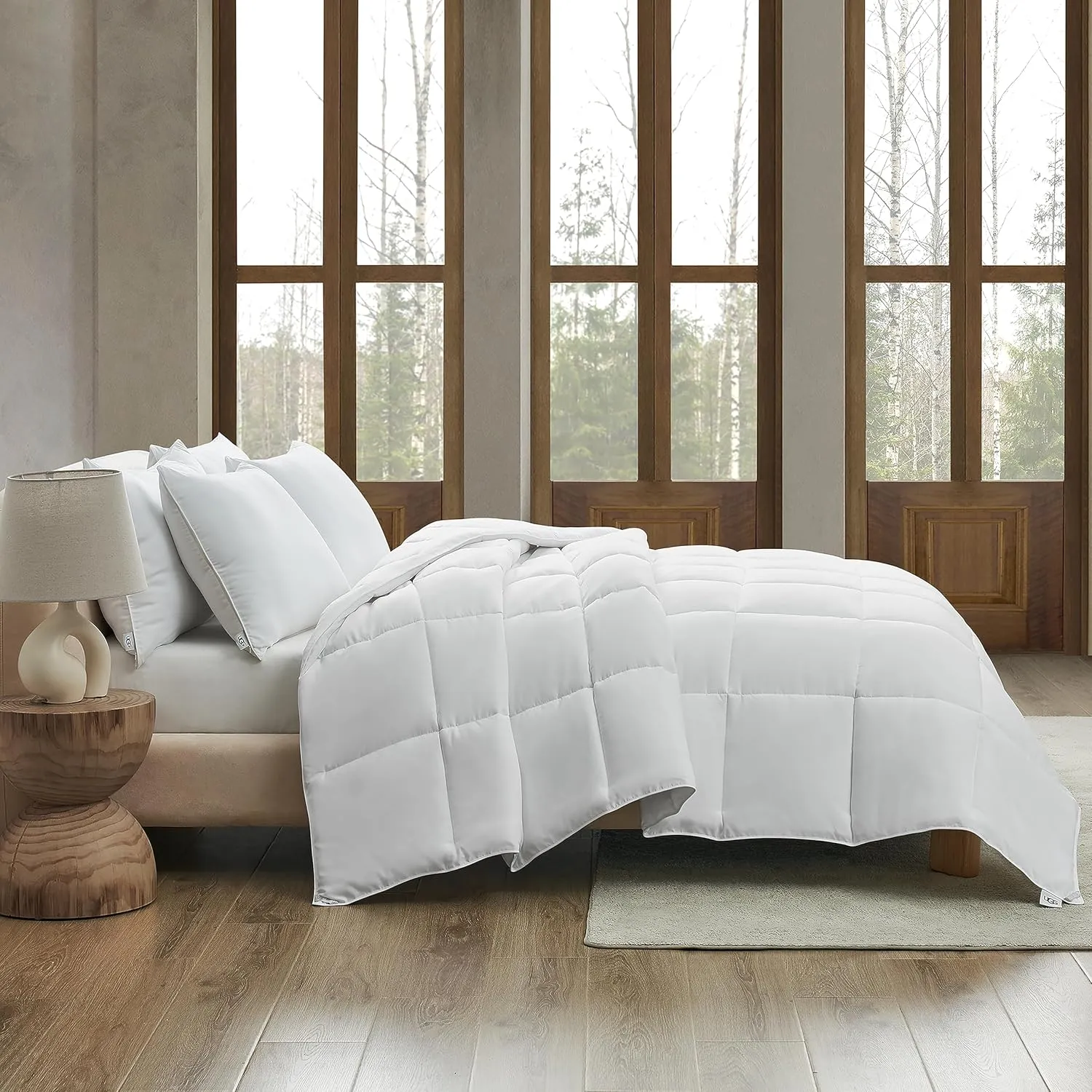 UGG Danielle Full/Queen Comforter Duvet Insert Cooling Lightweight Down Alternative Hypoallergenic Washable Quilted Fluffy Comforter Blanket with Corner Tabs for Duvet Cover, Full/Queen, Bright White
