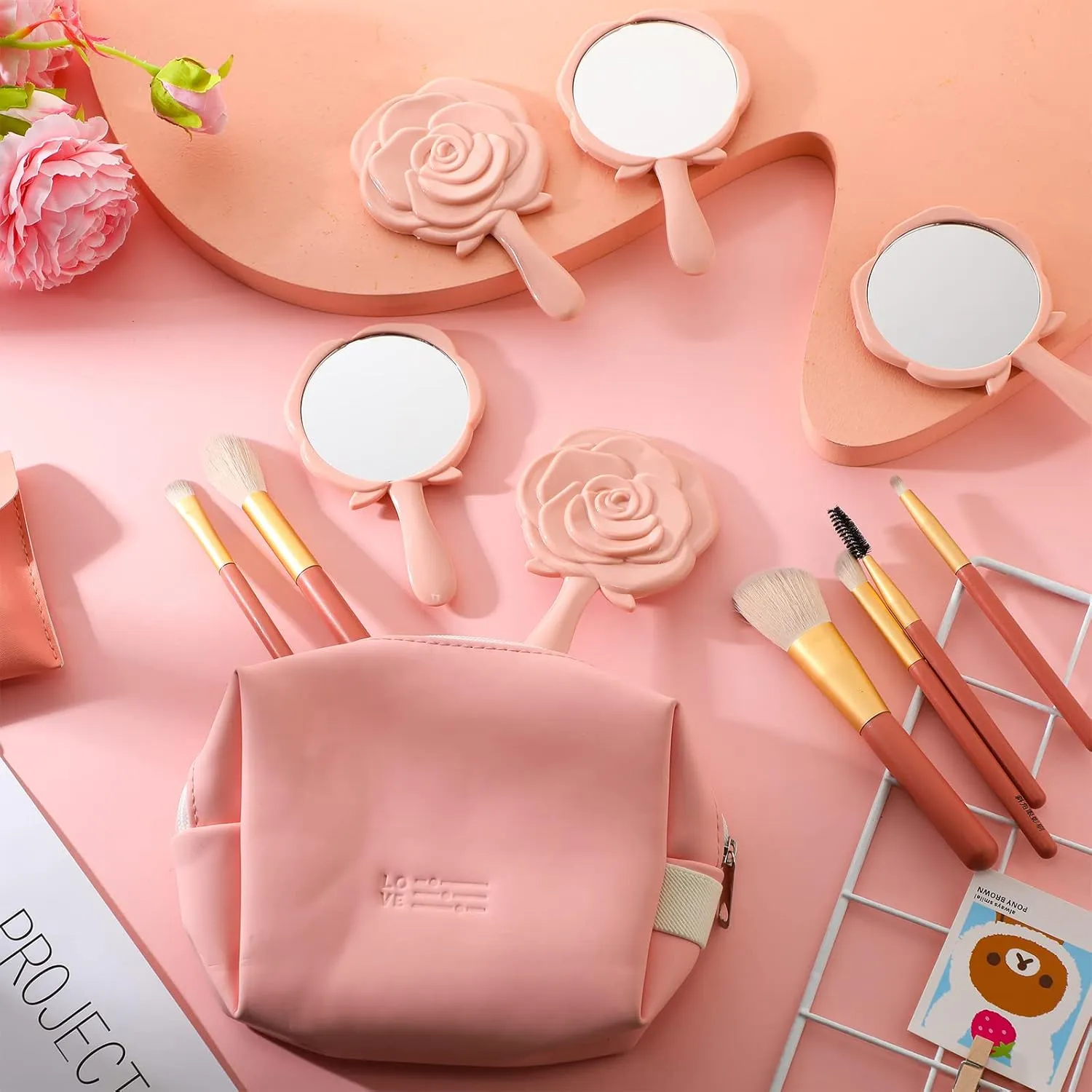 Wesiti 18 Pcs Handheld Compact Rose Design Princess Mirror Portable Makeup Mirror for Girls & Women Princess Party Favors Quinceanera Party Favors (Pink)